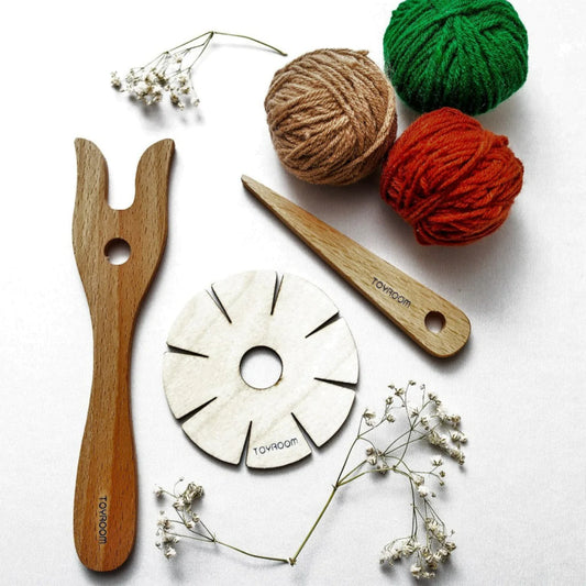 Introduction to the world of knitting - Lucet knitting fork, kumihimo flower tool