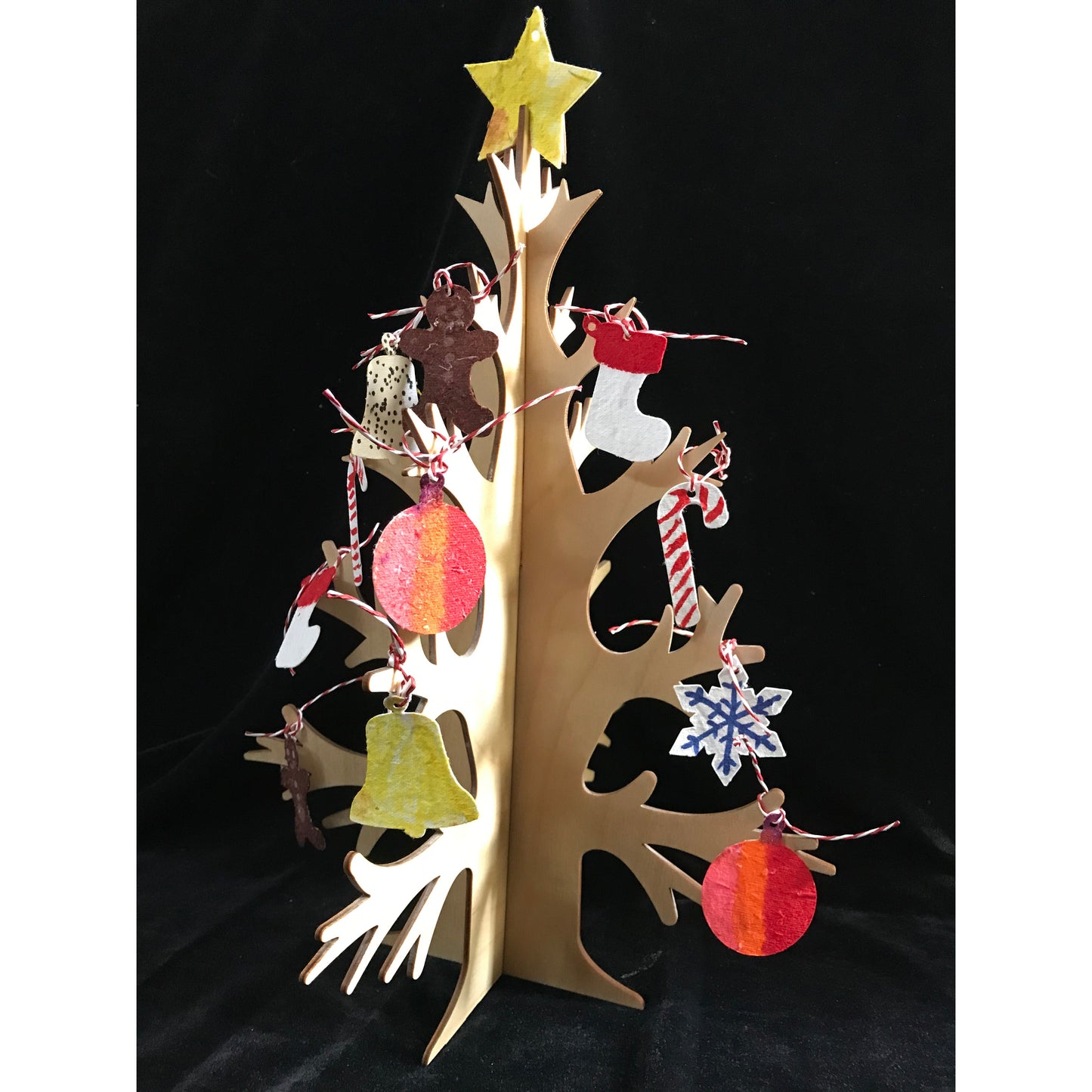 Toyroom Minimalistic Sustainable wooden DIY christmas tree with Star